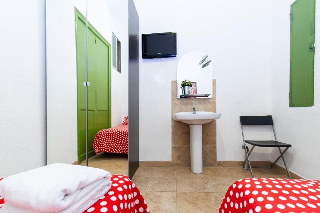 Hostal Bahia Madrid Buitenkant foto