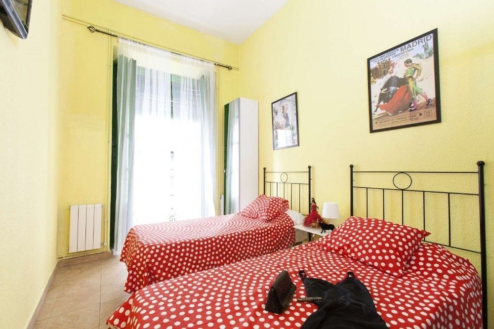 Hostal Bahia Madrid Buitenkant foto