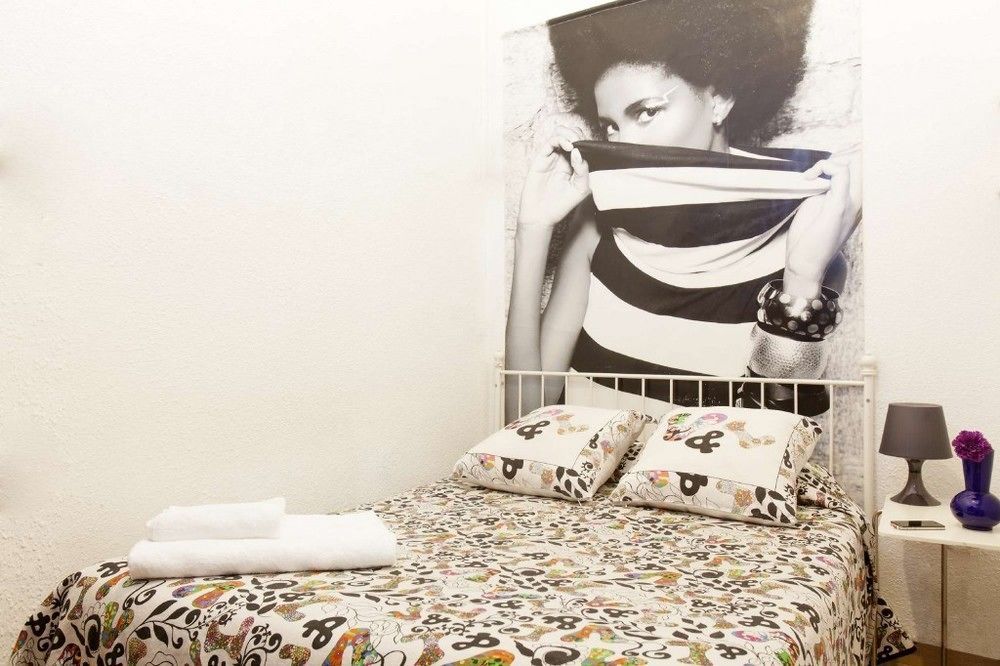 Hostal Bahia Madrid Buitenkant foto