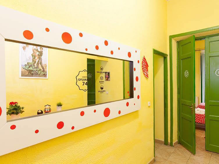 Hostal Bahia Madrid Buitenkant foto